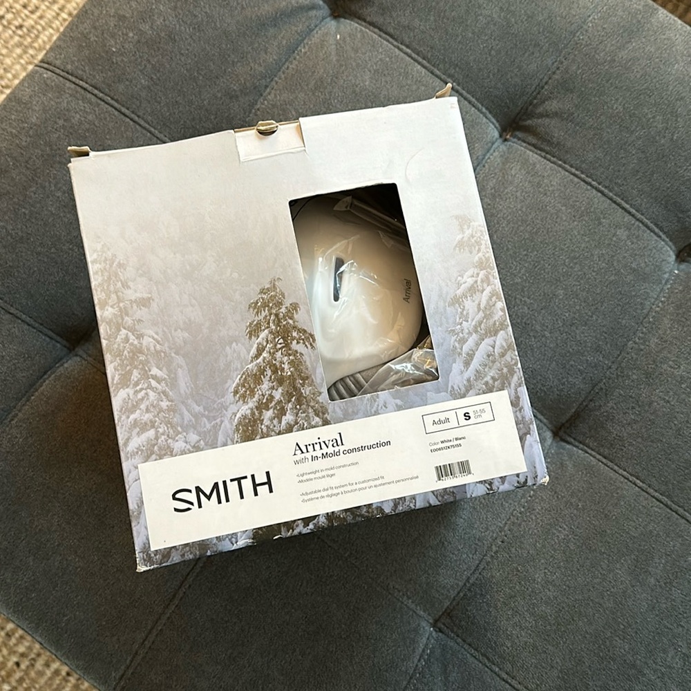 Smith Arrival snow helmet size small